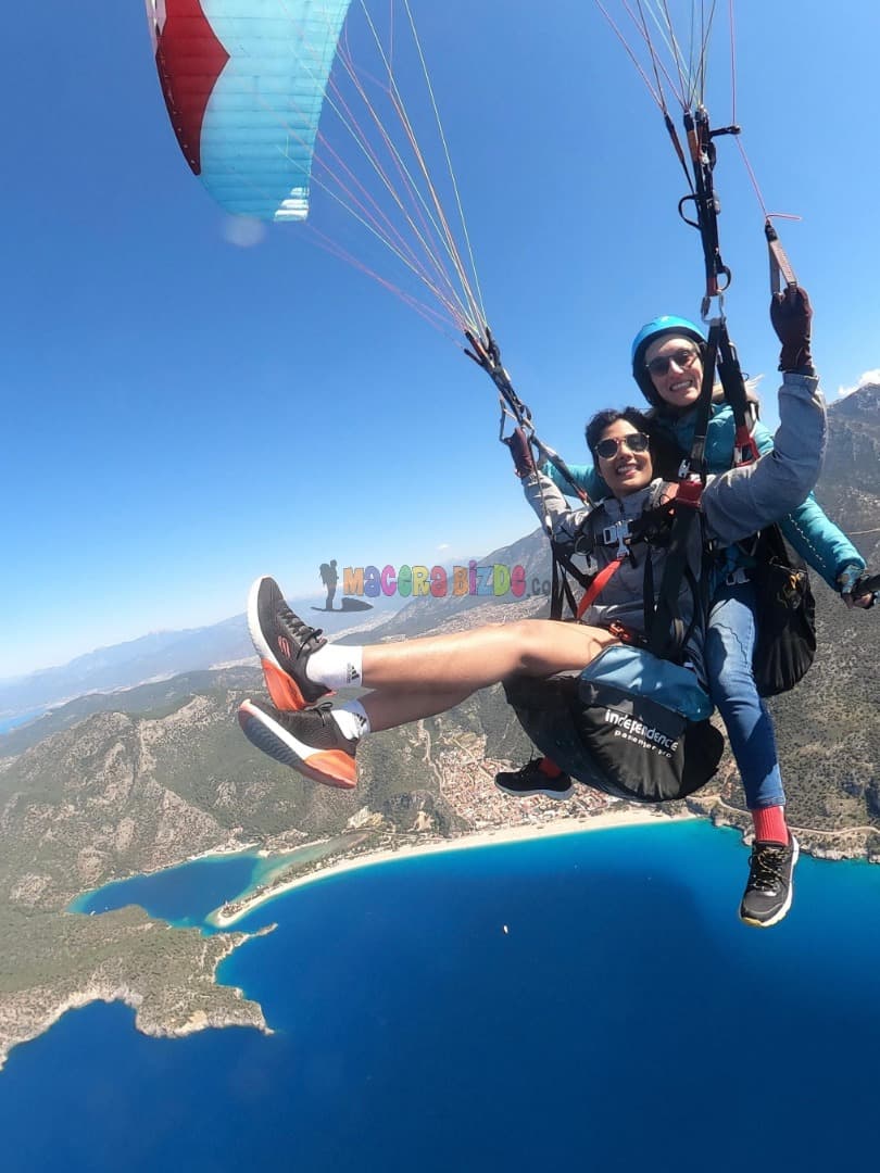 Kadın Pilot Eşliğinde Yamaç Paraşütü - Fotoğraf 3